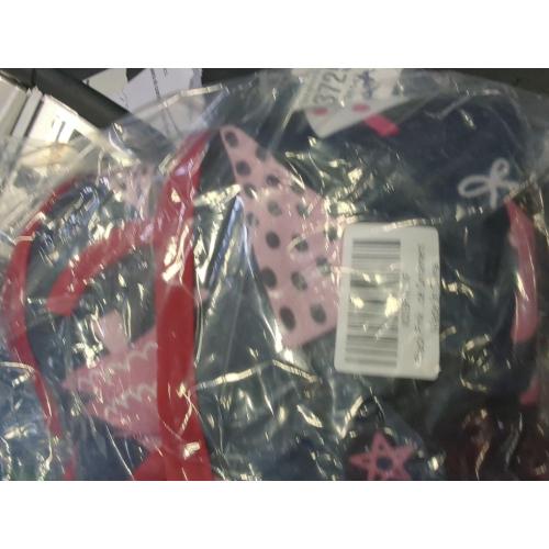 Black Pink Tree Theme Christmas Tree Skirt 36 in Winter Xmas Tree Mat Decoration Holiday Party Supply for Indoor Outdoor Home Office Ornament