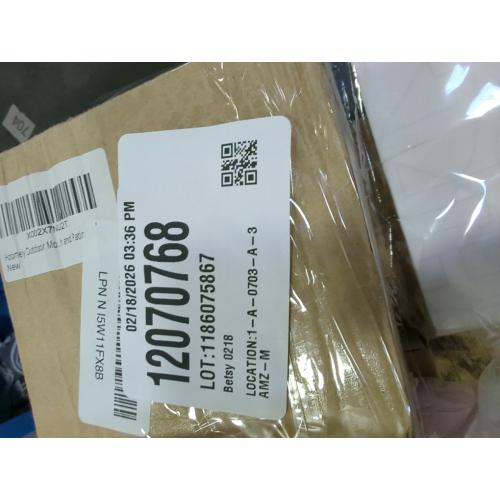 Outdoor Motion Sensor Light Battery Operated, IP65 Waterproof Ultra Bright Motion Sensor Outdoor Lights Head Adjustable with 8W 600 Lumen 6000K 4LEDs for Garage Yard Porch and Patio (1 Pack)