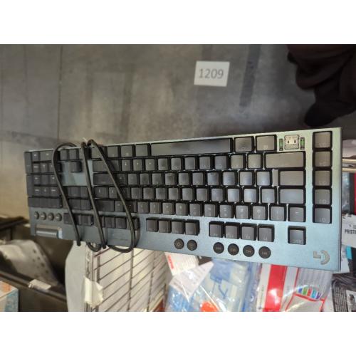 Logitech G915 X Wired Mechanical Gaming Keyboard, Double-Shot PBT Keycaps, Fully Programmable Keys, RGB Backlit Mac/PC Gaming Keyboards, Aluminum Finish, GL Linear Switches, Black