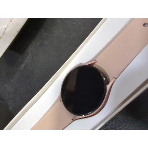 Samsung Galaxy Watch4 GPS   LTE, 40mm Pink Gold Sport Band Pink Gold Aluminum Case