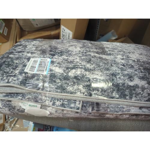 Size Large Color Grey area rug