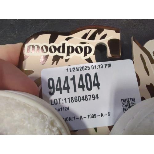 Size L 9/10 Color White ghost cowboy fuzzy slippers