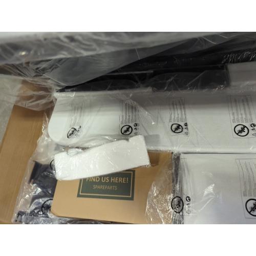 Belo Upholstered Queen Platform Bed White