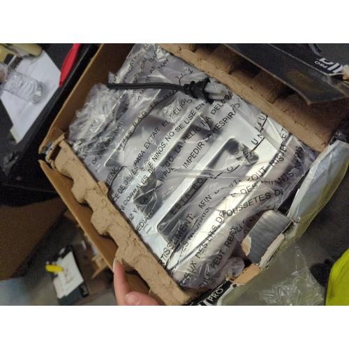 4-Slice Toaster with Extra Wide Slots - Bella PRO Oatmilk