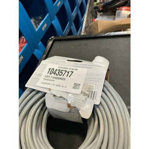 Insignia™ - 100' Cat-6 Ethernet Cable - Gray