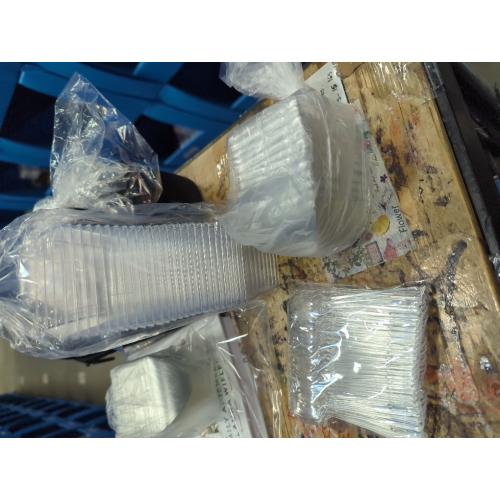 Rainmae 12oz Disposable Plastic Dessert Cups with Lids Parfait Cups with Lids Fruit Cups with Lid Appetizer Cups Sporks Square Clear Cups for To Go Iced Coffee, Bubble Boba Tea, Milkshake 50-Pack