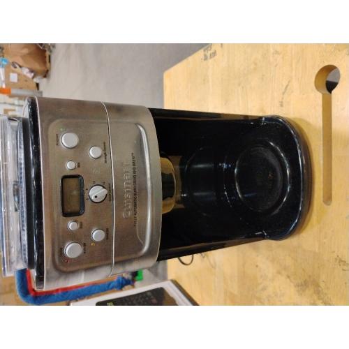 Cuisinart DGB-900BCC DGB-900BC Grind & Brew Thermal 12-Cup Automatic Coffeemaker‼️Light dirt and missing glass coffee pitcher‼️