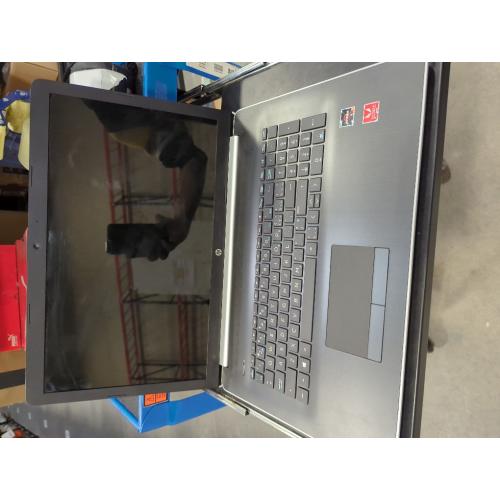 HP Notebook - 17-ca0006ca with charger