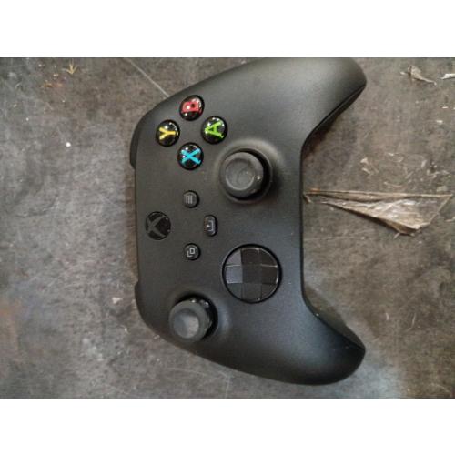 Xbox Wireless Gaming Controller (2025) – Carbon Black – Play on Xbox, Windows, Android, iOS, FireTV Sticks, Smart TVs, VR Headsets