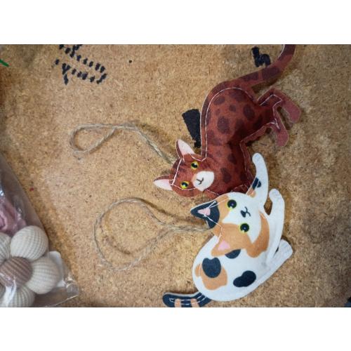 CAT Remerry 15 Pieces Christmas Felt Cat Ornaments Christmas Hanging Figurine Ornaments Set Woodland Decorative Hanging for Xmas Tree Home Decorations