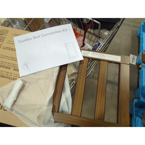 DaVinci Toddler Bed Conversion Kit (M12599) in Chestnut