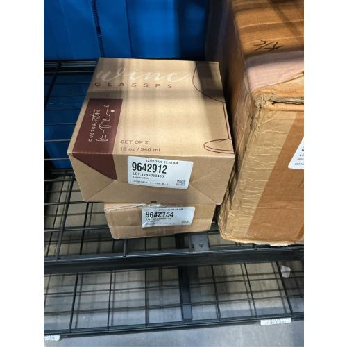 Gusto Nostro Stainless Steel Wine Glass - 18 oz - Unbreakable Black Wine Glasses for Travel, Camping and Pool - Fancy, Unique and Cool Portable Metal Wine Glass for Outdoor Events, Picnics (Set of 2)