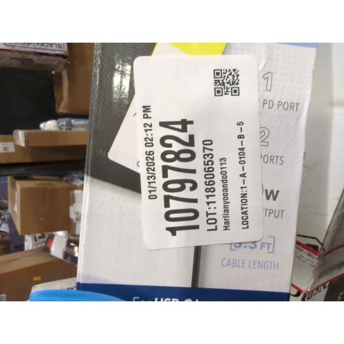 Insigniaâ„¢ - 80W 26,800 MAh Portable Charger for Most USB-C Laptops - Black