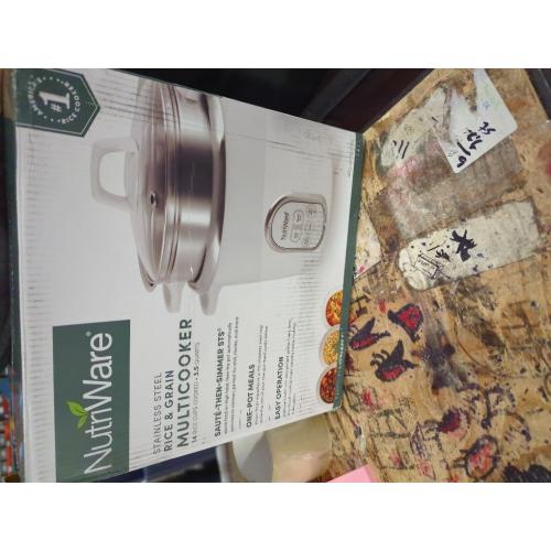 Aroma Housewares NutriWare 14-Cup (Cooked) Digital Rice Cooker and Food Steamer, White