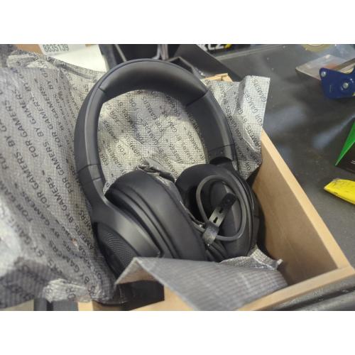 Color Black Razer Kraken V3 X Wired USB Gaming Headset - Black - Black