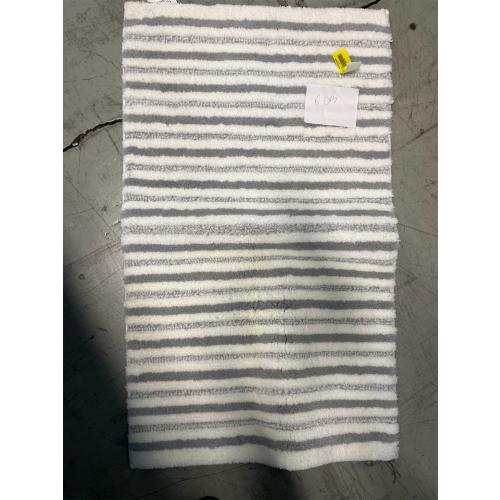 Better Homes & Garden-  Collection Handmade Machine Washable White and grey - Bath Mat