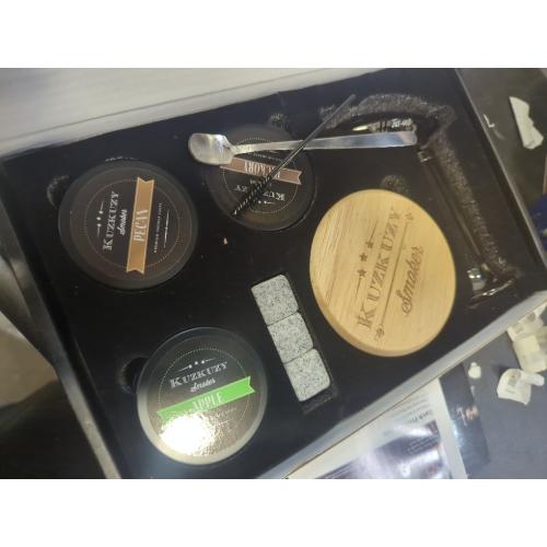 Cocktail Smoker Kit with Torch – 6 Flavors Wood Chips – Bourbon, Whiskey Smoker Infuser Kit, Old Fashioned Drink Smoker Kit, Birthday Bourbon Whiskey Gifts for Men, Dad, Husband (Without Butane)