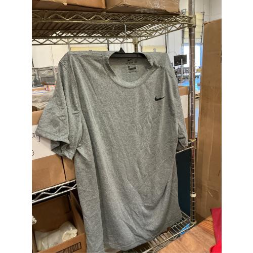 size XL. Nike Men's Lightweight Legend 2.0 Dri-Fit Athletic T-Shirt (Navy, XXL)