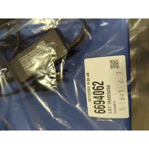 HP Notebook - 14-bs153od With Charger