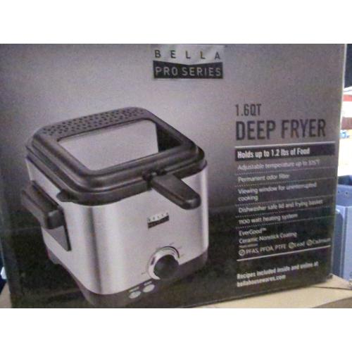 Black and Silver Bella PRO - 1.6-qt. Deep Fryer - Stainless Steel