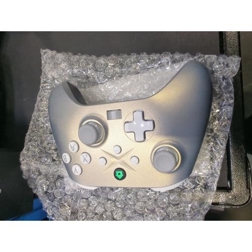 Silver Dinosoo Special Edition Wireless Controller for Xbox Series X/S/Xbox One, PC, Dual Vibration TURBO Function Headphone Jack Macro Function Lunar Shift - Upgrading with a PC before connecting to Xbox
