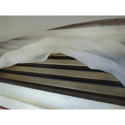 Lela Round Metal Base Dining Table