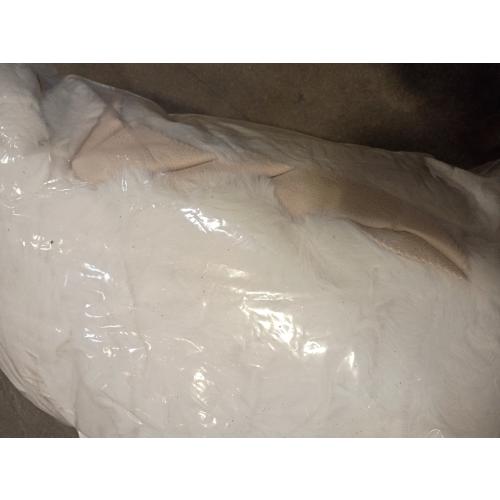 Medium faux fur blanket white fur