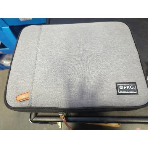 PKG International Stuff 15/16 Folio (Light Gray) Laptop Sleeve - MFR # PKG LS01-15-DRI-LGRY