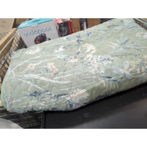 Goodidea Quilts King Size Bedding Set, Sage Green Bedspreads King Size 3 Piece Lightweight Soft Microfiber Reversible Coverlet Floral Quilt Set with Pillow Shams for All Season (King, 104X90)