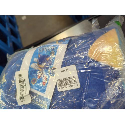 Franco Sonic The Hedgehog Recycled Polyester Beach Towel, 58 in x 28 in, Ready to Run Pattern