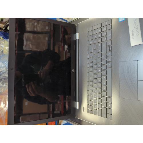 HP 17-ak000 Laptop PC with charger