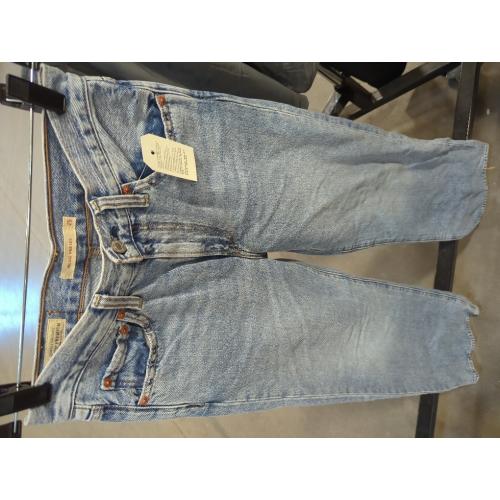 Levi's Women's Ribcage Wide Leg Jeans. Size 25