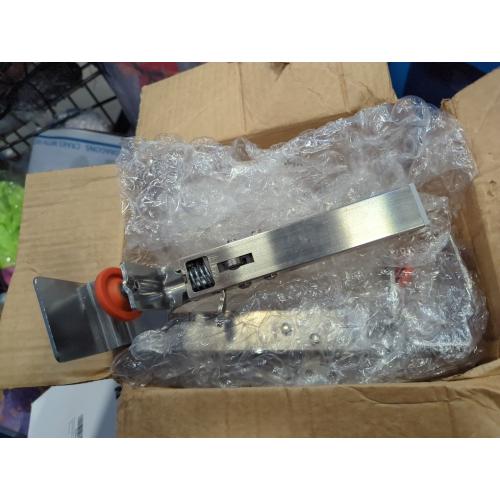 2Pcs Drawer Front Installation Clamps 21 to 50mm Width Drawer Front Clamps Right Angle Stainless Steel Adjustable Fixing Clamp with Press Handle Installation