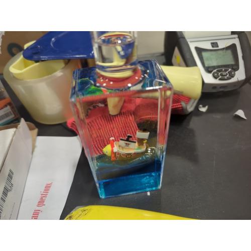 LETINE Thousand Sunny Sensory Fidget Toy for Grown-Up, Unsinkable Thousand Sunny Pirate Ship in a Bottle for Wave Simulator Game, Mini Liquid Ship Best for Room Decoration, Desk Toy & Birthday Gifts