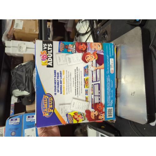 Family Feud Kids vs Adults Game: Party Board for 3  Players, Imagination Gaming Inc., Money Concepts, 30 Min Play
