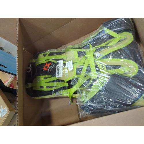 Hiking Backpack,35L Waterproof Hiking Daypack with 3L Water Bladder and Rain Cover, Lightweight Travel Camping Backpack for Men Women (Fruit green)