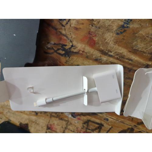 Apple Lightning to Digital AV Adapter