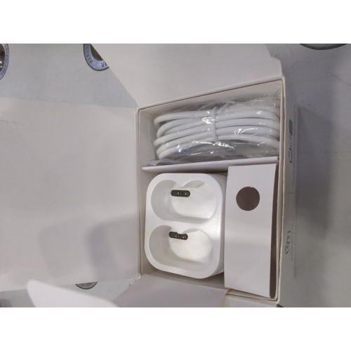 White Wyze Battery Charging Dock for Battery Cam Pro