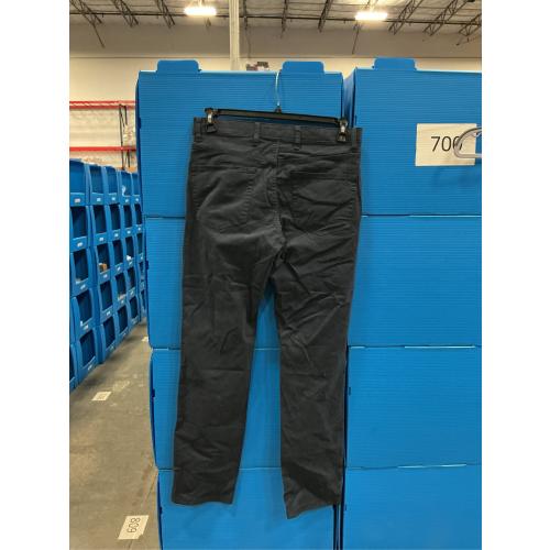 31 x 32 Amazon Essentials Mens Slim-Fit Casual Stretch Chino Pant