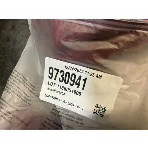 GAWAMAY Decorative Square Throw Pillow Covers 18x18 Inch Set of 4, Super Soft Chenille Pillows Cover Fall Pillowcase for Living Room Bedroom Sofa Couch Cushion Cover Burgundy Red 45x45cm