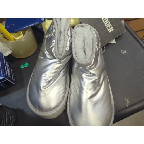 Size M 7/8 Color silver Steve Madden SONIKK Silver Boots Booties Sz M 7/8 Womens NWT Platform