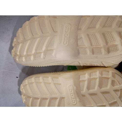 Crocs Kids' Handle It Rain Boots (Size 12) (little dirty; see the picture)