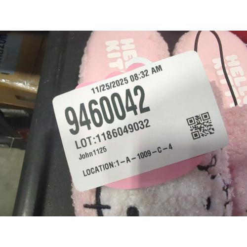 Size 13-1 Color Pink  Hello Kitty Slippers