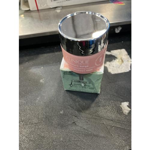 CLINIQUE Moisture Surge 100H Auto-Replenishing Hydrator Moisturizer