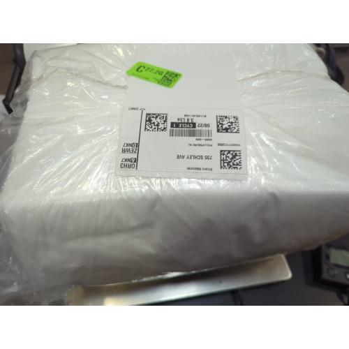 Disposable Massage Table Sheets 100PCS -Massage Bed Cover - Non-Woven Fabric Oil-Waterproof,Comfortable, Thick and Durable, Soft, Latex-free, Disposable Waterproof Sheets 31.5 x 74.9(White)