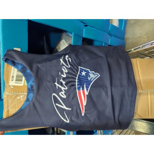 Size M Women sport  NFL Patriots Football