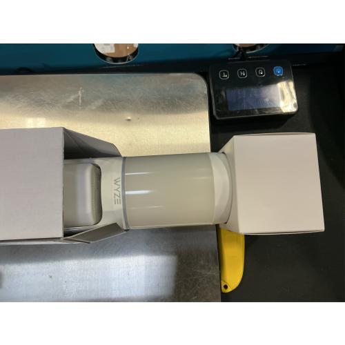 WYZE Bulb Cam Security Camera, 2K HD Outdoor Light Bulb Camera, Color Night Vision, Dimmable LED Bulb, Motion Detection, Siren Alarm, Works w/Alexa/Google Assistant. Free Expert Support