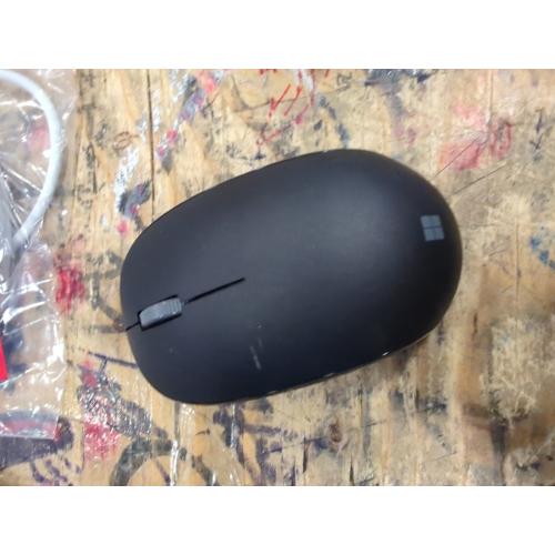 Microsoft Bluetooth Mouse - Black. Comfortable design, Right/Left Hand Use, 4-Way Scroll Wheel, Wireless Bluetooth Mouse for PC/Laptop/Desktop, works with for Mac/Windows Computers