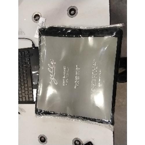 Super Soft Throw Blanket for Couch, Fluffy Cozy Lightweight Dark Blue Blanket, Large Fuzzy Warm Knit Blanket for Bed Sofa, 90x90