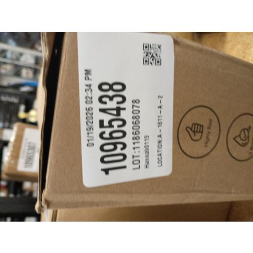 Velener Artificial Christmas Flowers for Outdoor-3 Pcs Faux Pine Branches with Red Berries & Pinecones, Fake Christmas Greenery Stems with Burlap Bag Vase, Winter Norfolk Pine Branches for Indoor